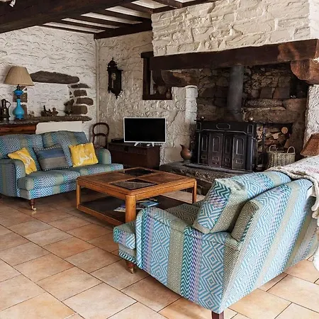 Rare Pearl With Garden Facing The Sea Saint-Coulomb